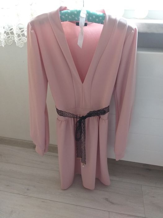 Nowa sukienka koronka