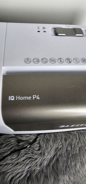 Niszczarka do dokumentów leitz IQ home p4