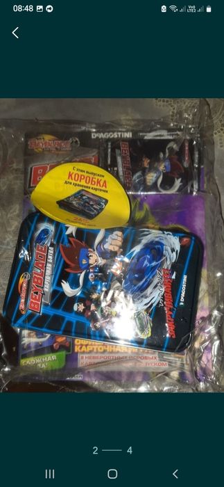 Бейблейд металева коробка бокс для карток