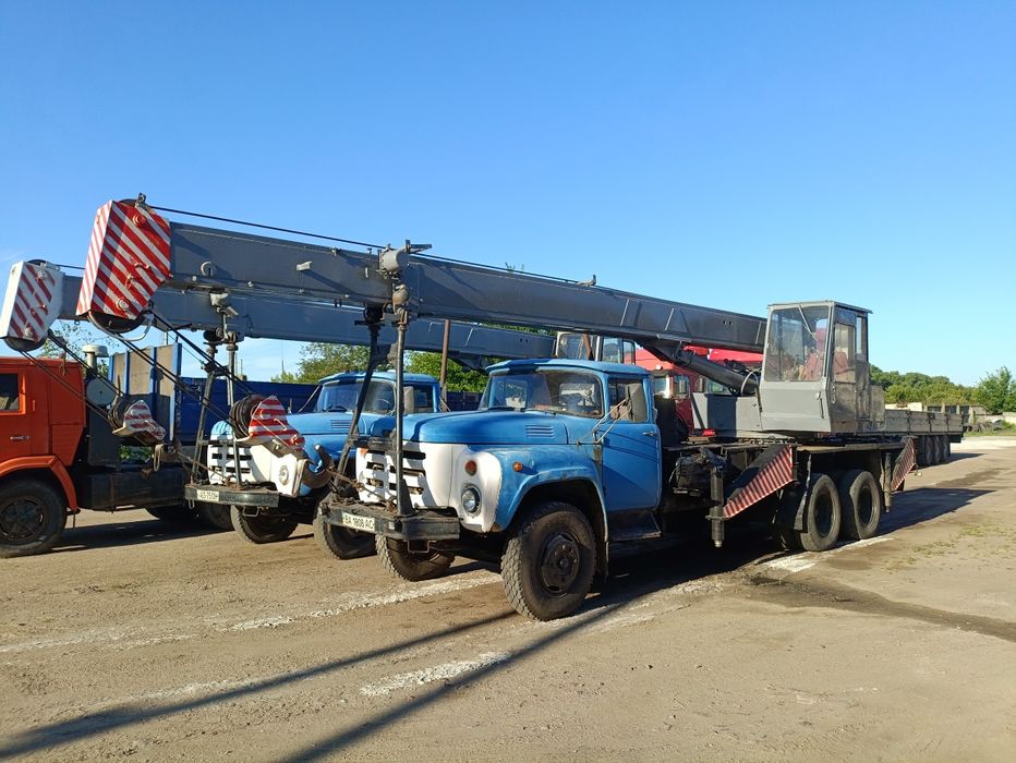 Послуги автокранів (услуги автокранов). Вантажні перевезення