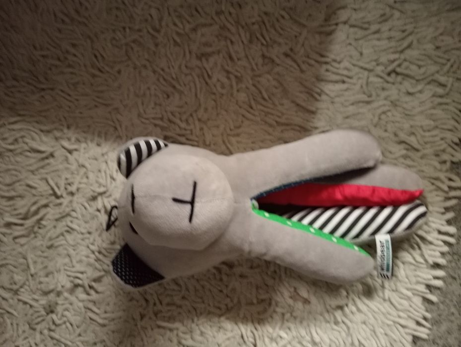 Szumiący miś Whisbear.