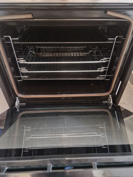 Духовка Сіменс..