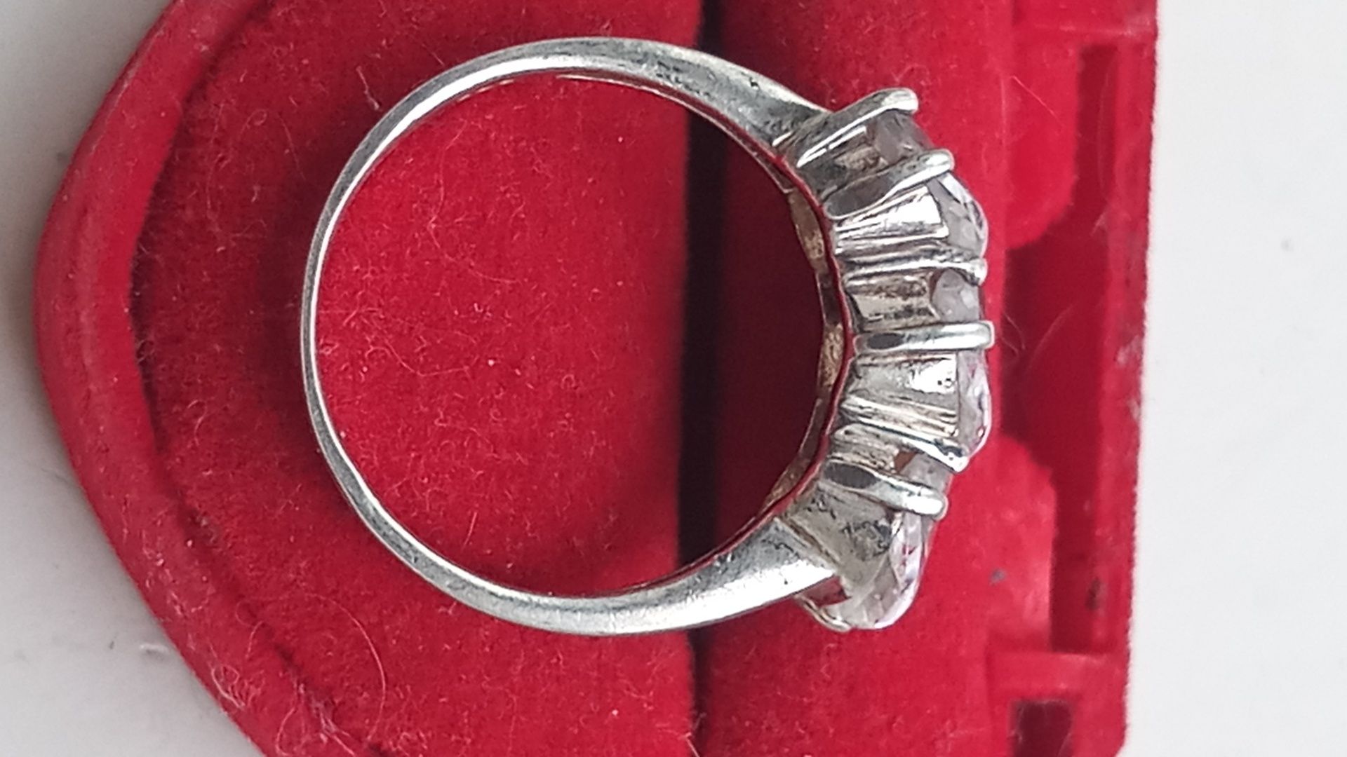 Zabytkowy pierścionek z diamencikami srebro rozmiar 17