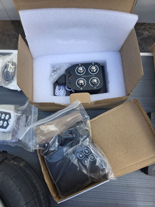 Пневмоподвеска , передние пневмостойки Рено Мастер 3, Опель Мовано