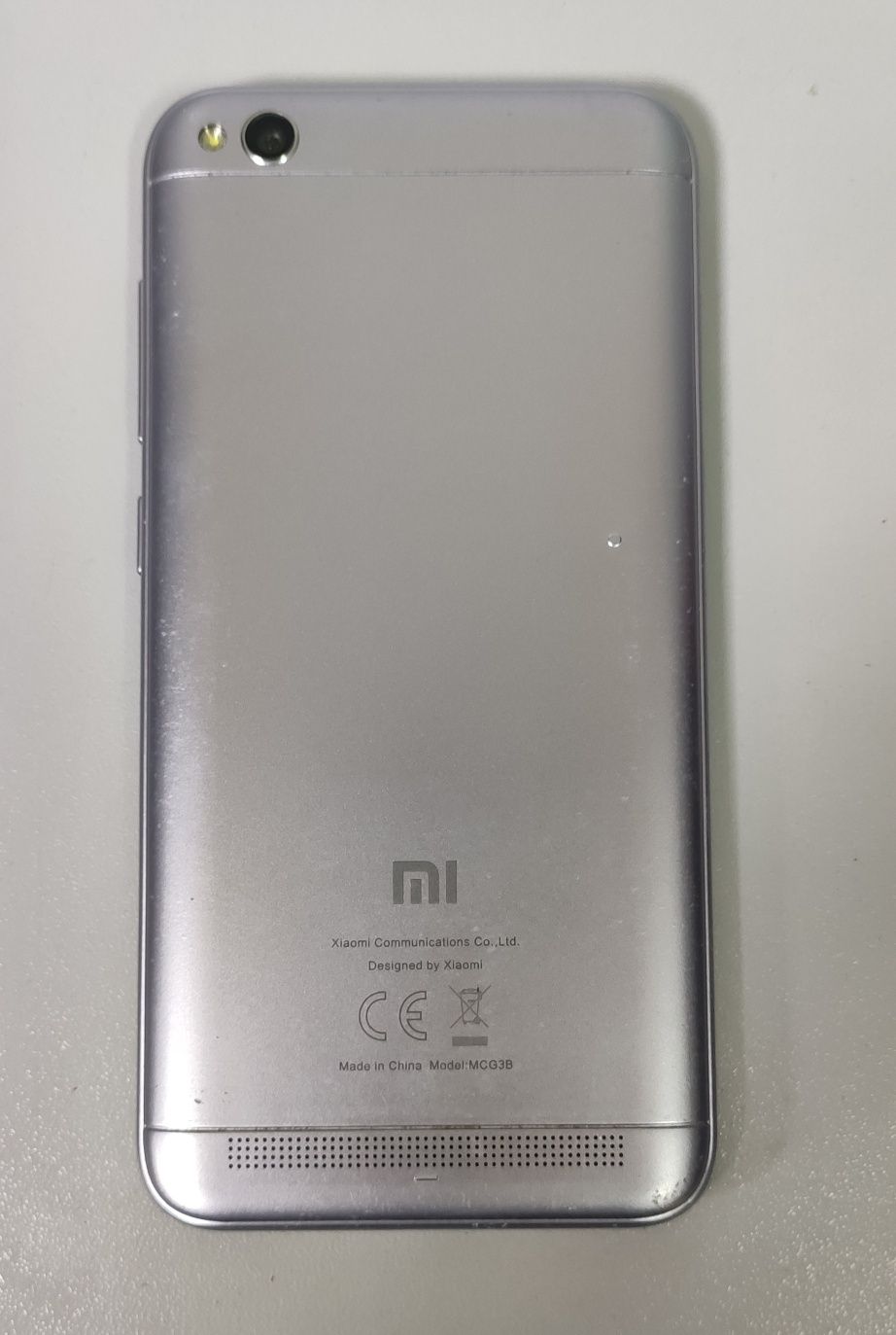 Мобильный телефон Xiaomi 5a 2/16