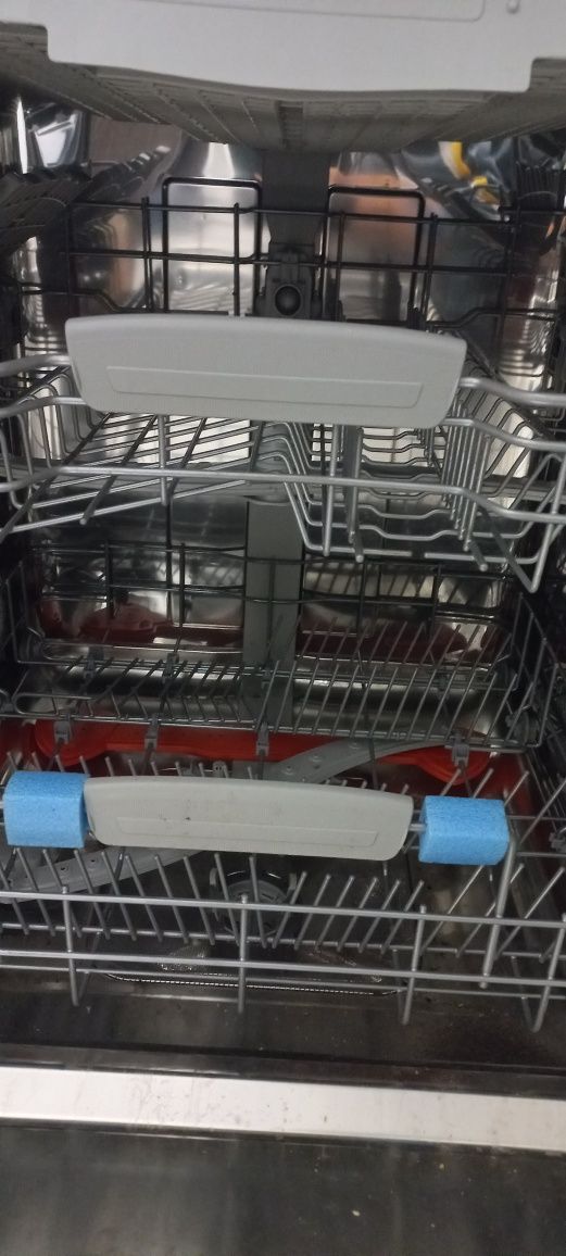 Zmywarka do zabudowy Hotpoint Ariston
