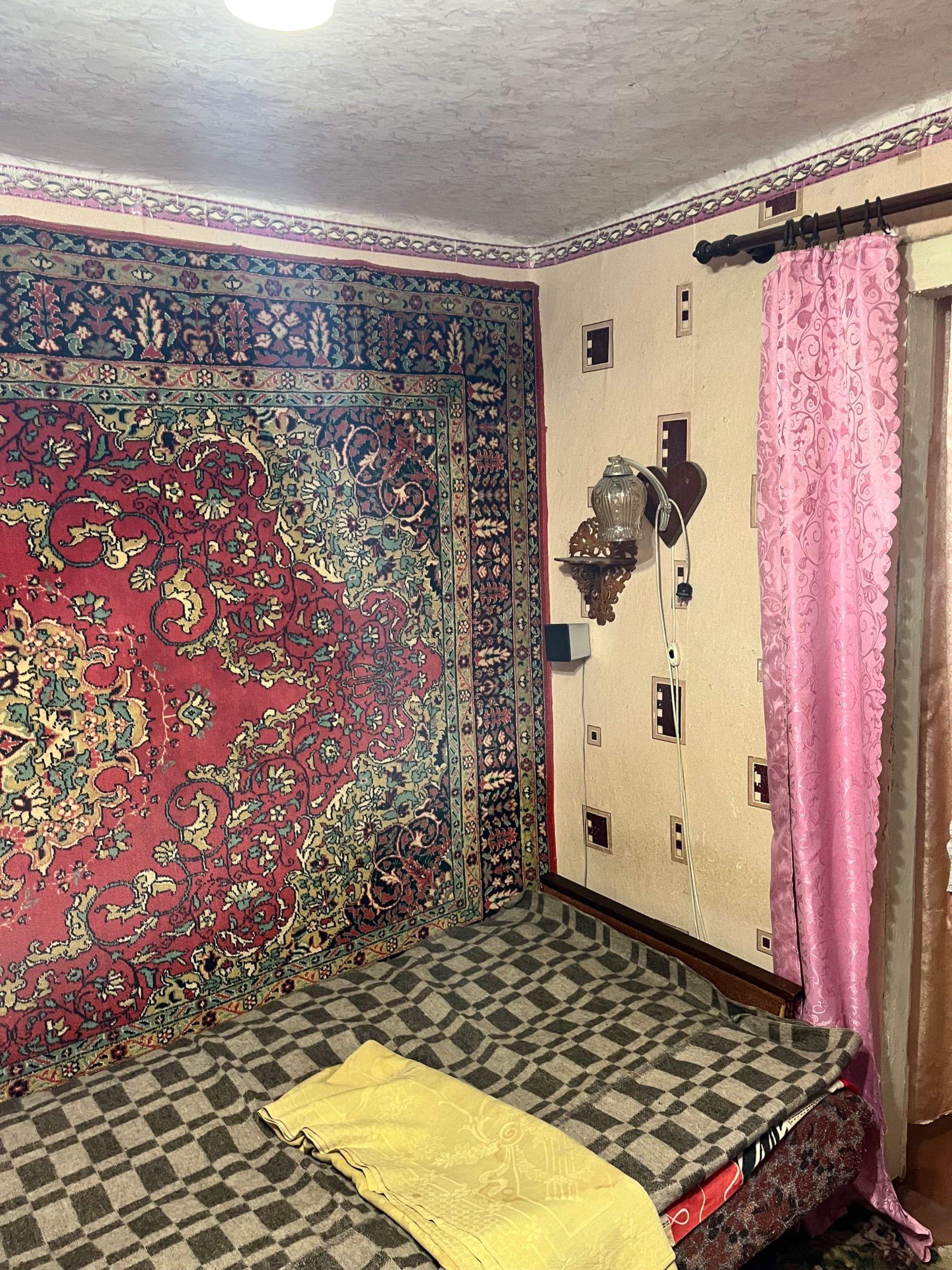 Продажа дома в центре . Возможна аренда с дальнейшим выкупом.