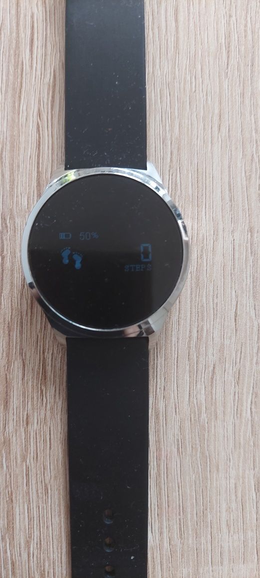 Smartwatch Avon czarny