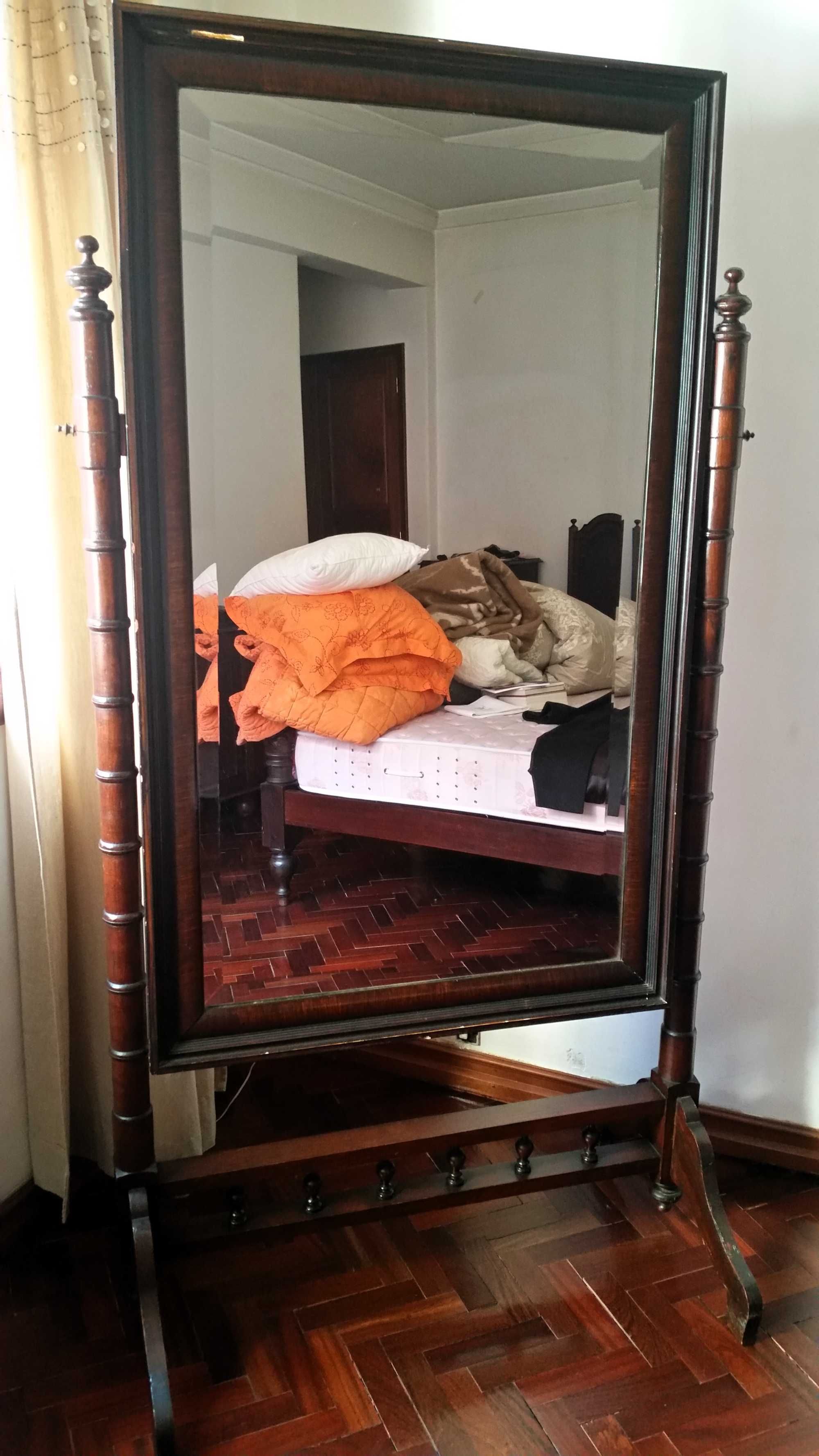 Espelho de costureira de grandes dimensões. 200 cm X 100 cm