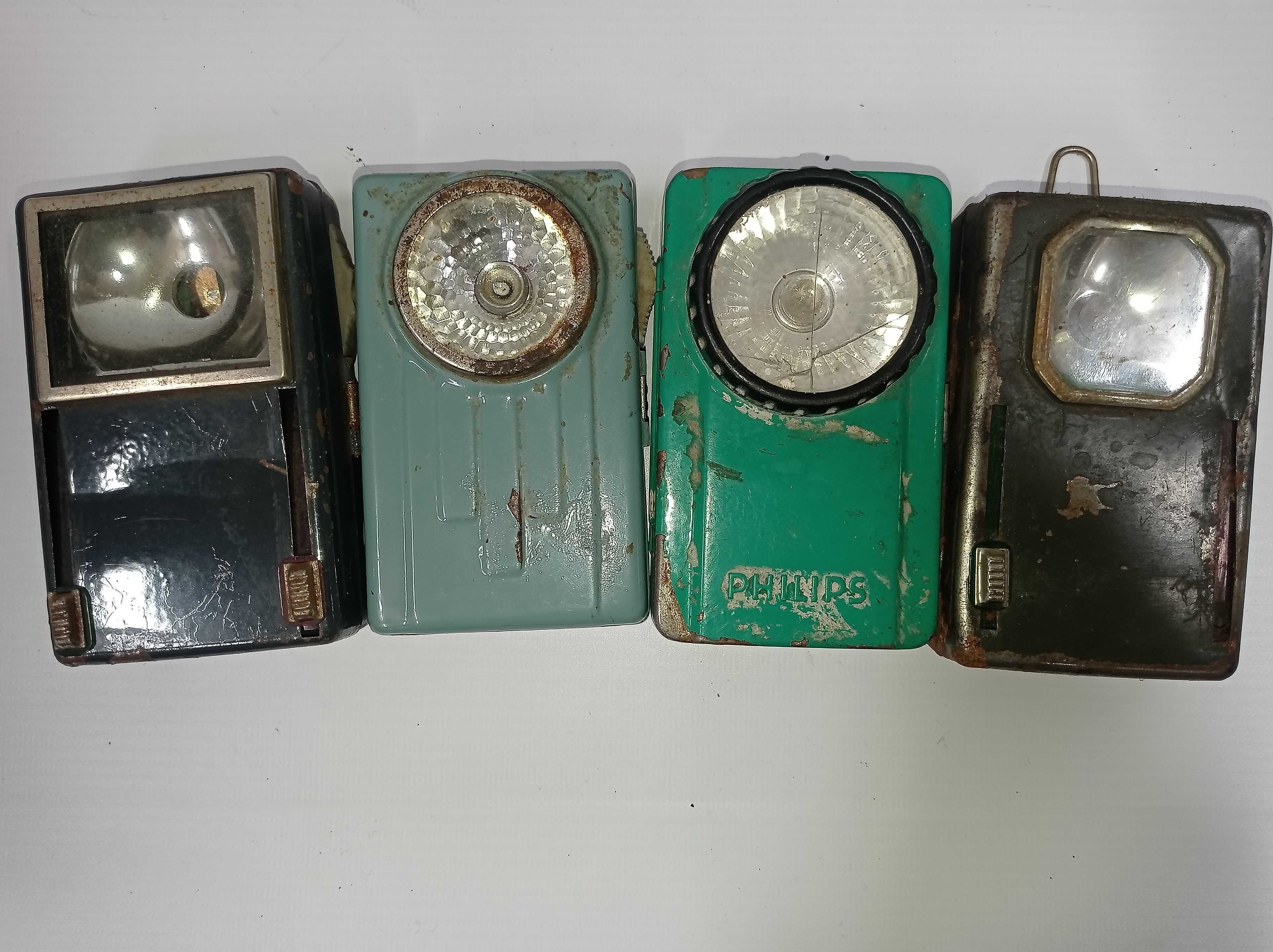 Stare lampki + latarki do wozu - Tłoczywo W-wa - Philips - 8 sztuk.