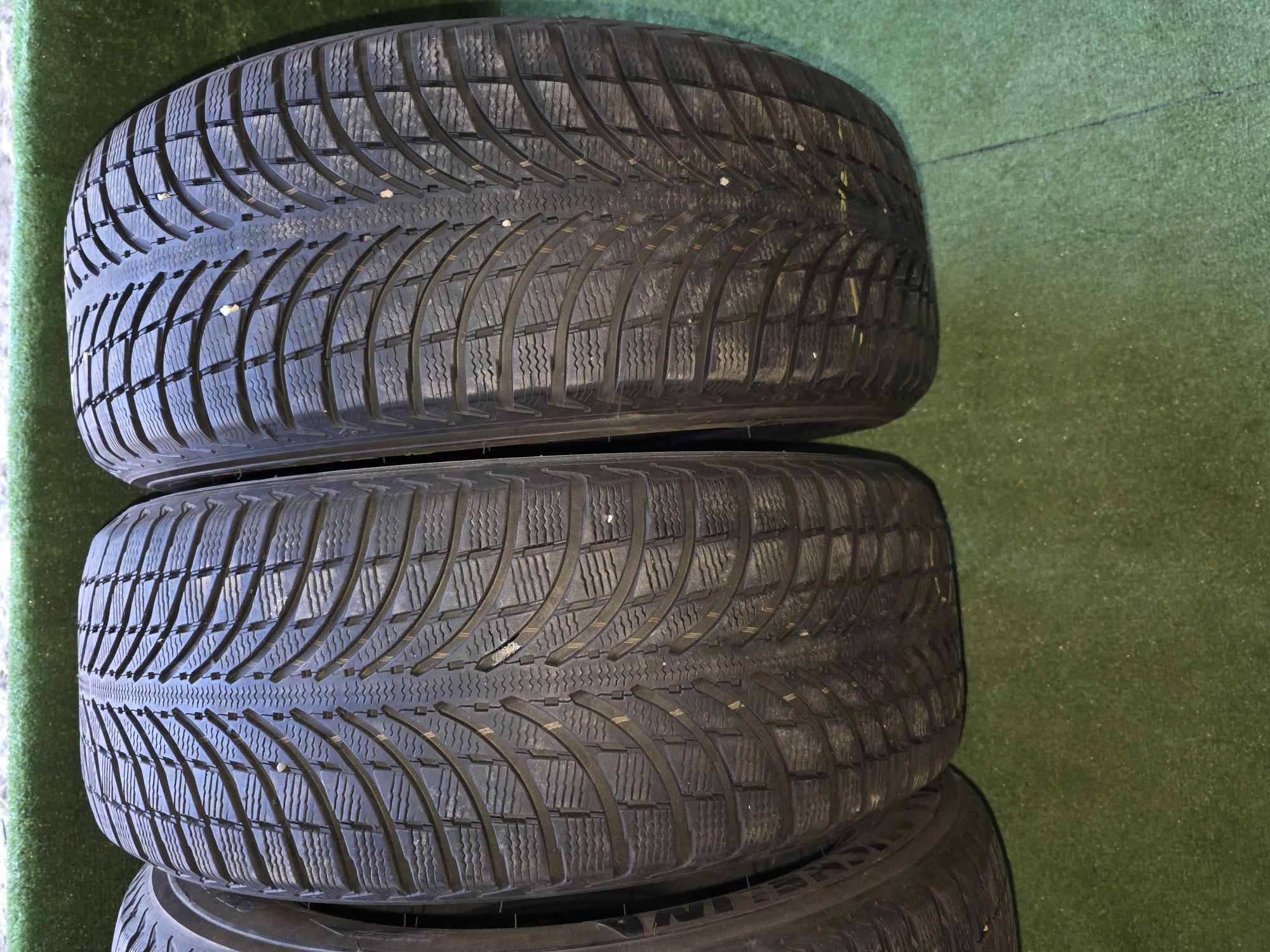 Sprzedam Opony Zimowe Michelin  235/55R19