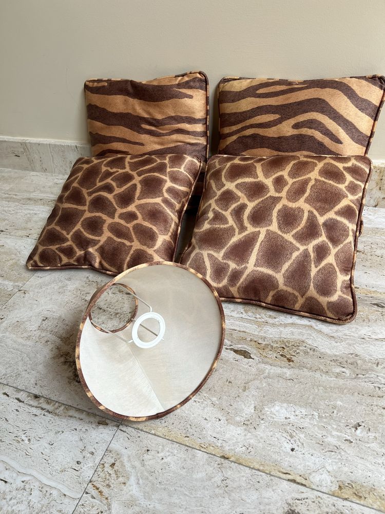 Conjunto almofadas e abajur