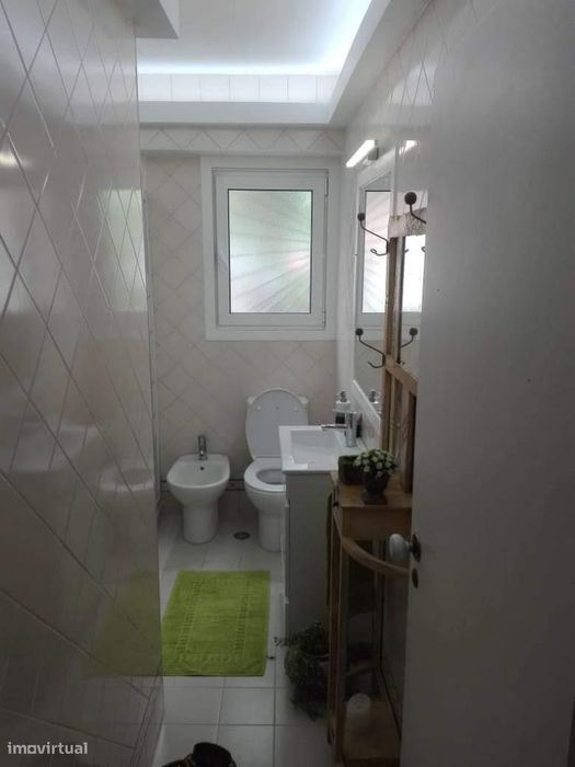 T2+1 na Praça Pasteur - antre o Areeiro e a Alameda Afonso Henriques