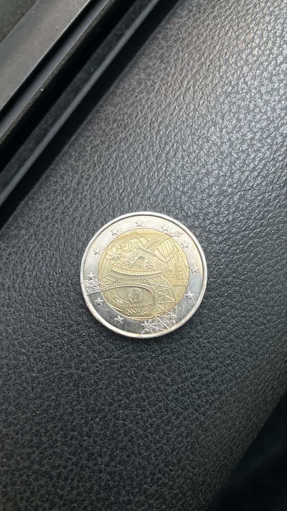 Moeda de 2€ colecionavel torre eiffel 2024