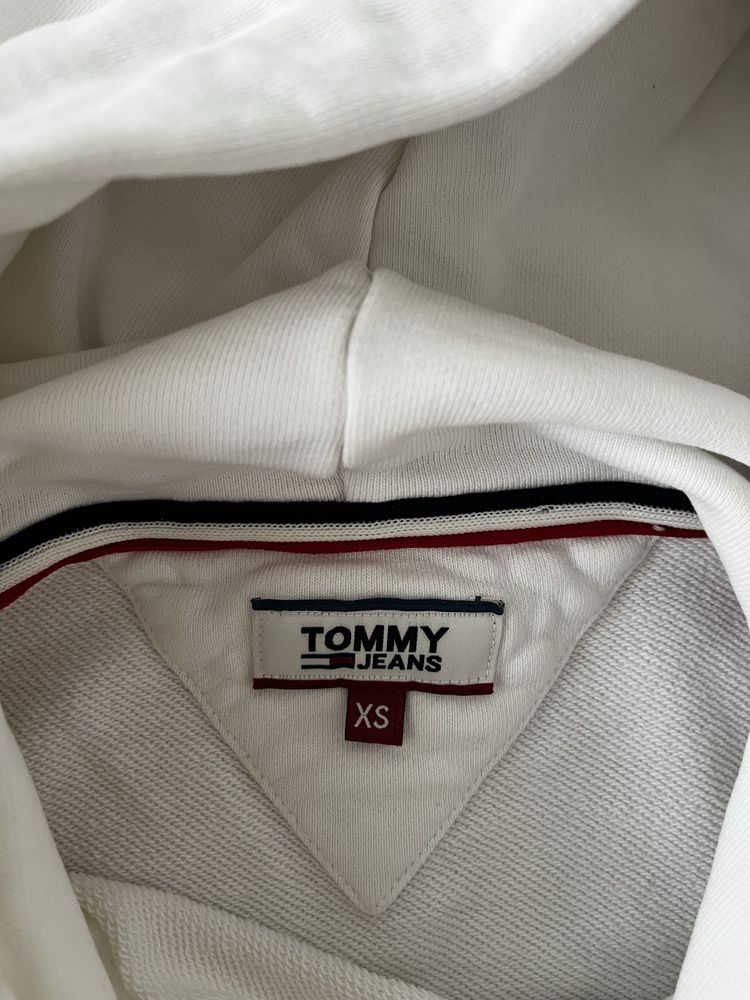 Krótka bluza z kapturem Tommy Jeans