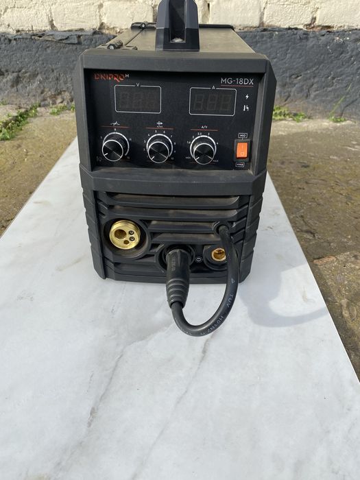 Продам зварювальний напівавтомат DNIPRO M MG18DX