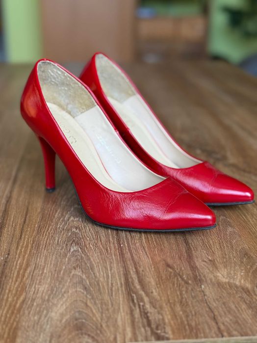 Szpilki czerwone skóra rozmiar 35