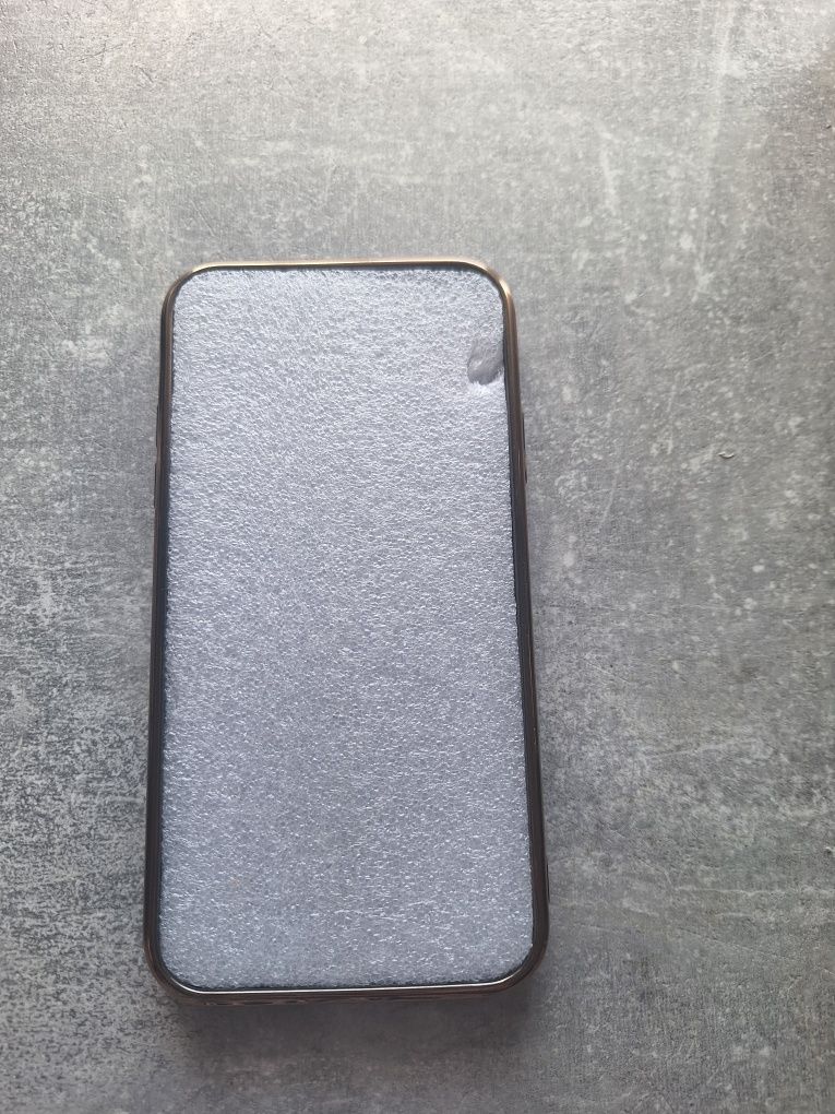 Etui do IPhone  11 i 12