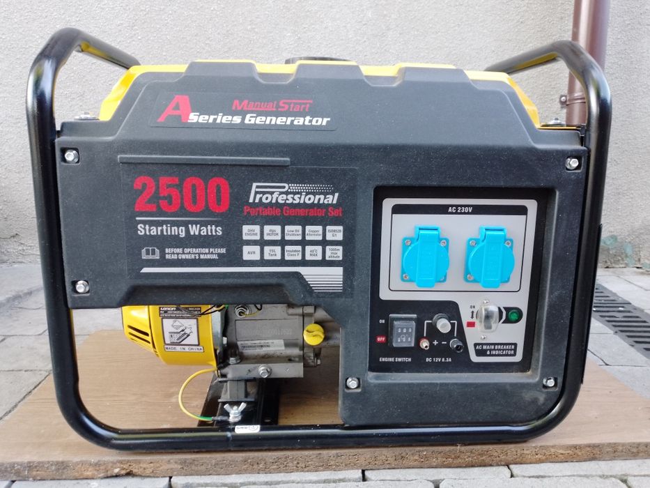 Генератор професійний бензиновий Loncin 2500-A