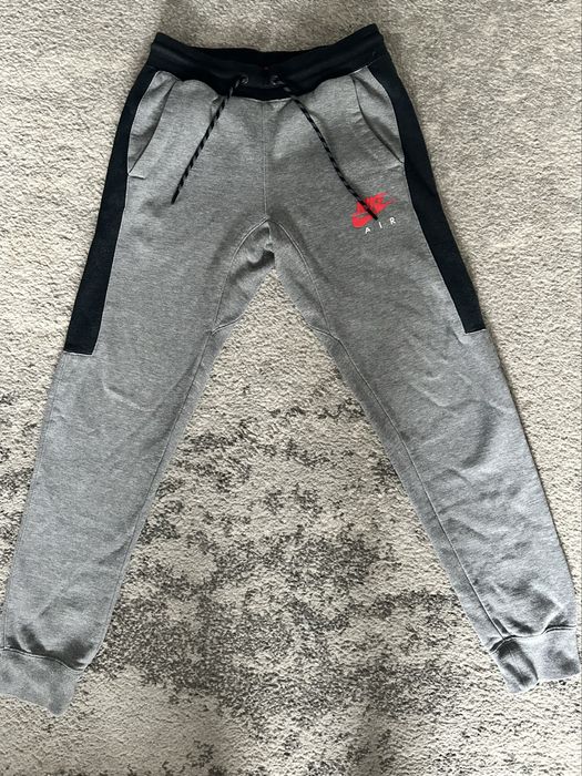 Spodnie dresowe Nike roz S