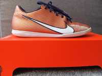 Buty piłkarskie halówki Nike Mercurial