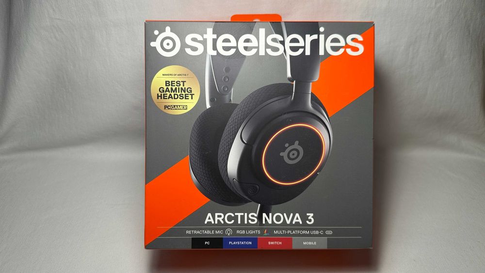 Słuchawki nauszne SteelSeries Arctis Nova 3 jak NOWE.