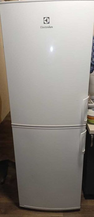 Холодильник б/у Electrolux