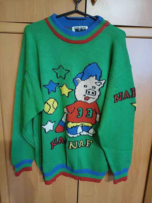 Віддам речі: штани, светрик, шапки