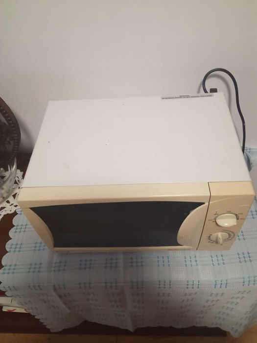 Kuchenka mikrofalowa Amica