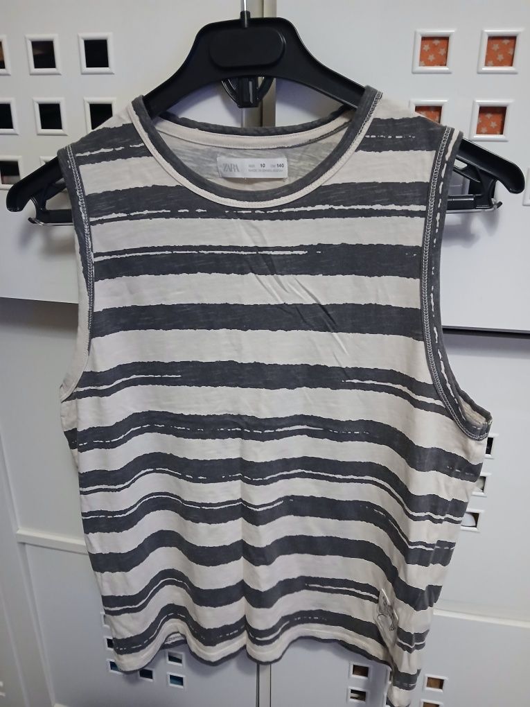 Calcoes e t-shirt zara 10 anos