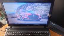 Laptop ACER do pracy i zabawy.