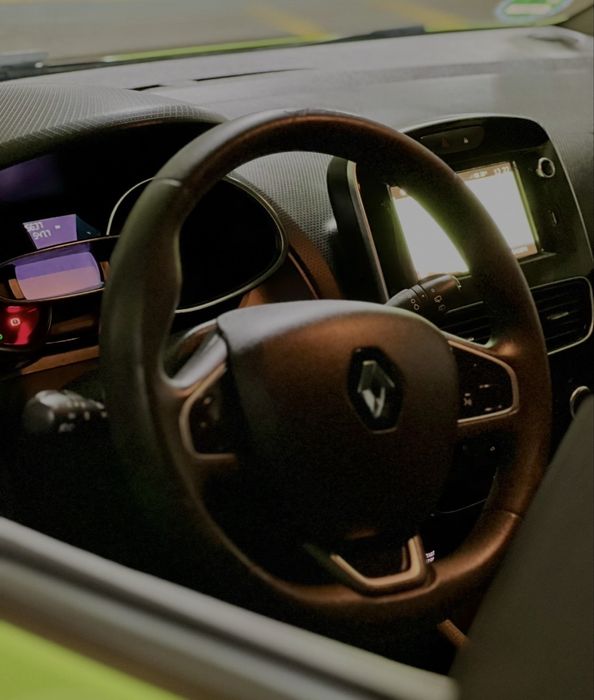 Renault clio 1.5 dci black edition2019/6