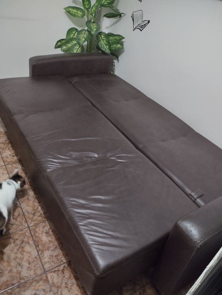 Vendo sofá cama 150€