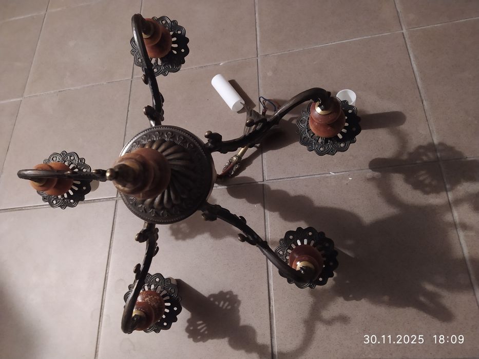 Stara lampa wisząca