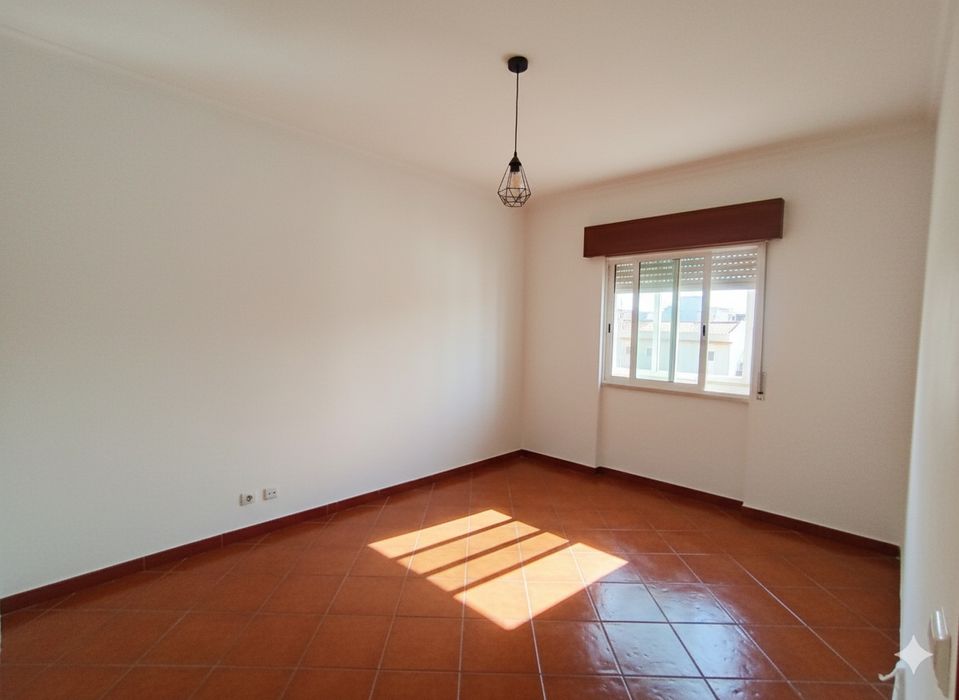 Apartamento T2 Alverca - o seu novo lar à porta de tudo!