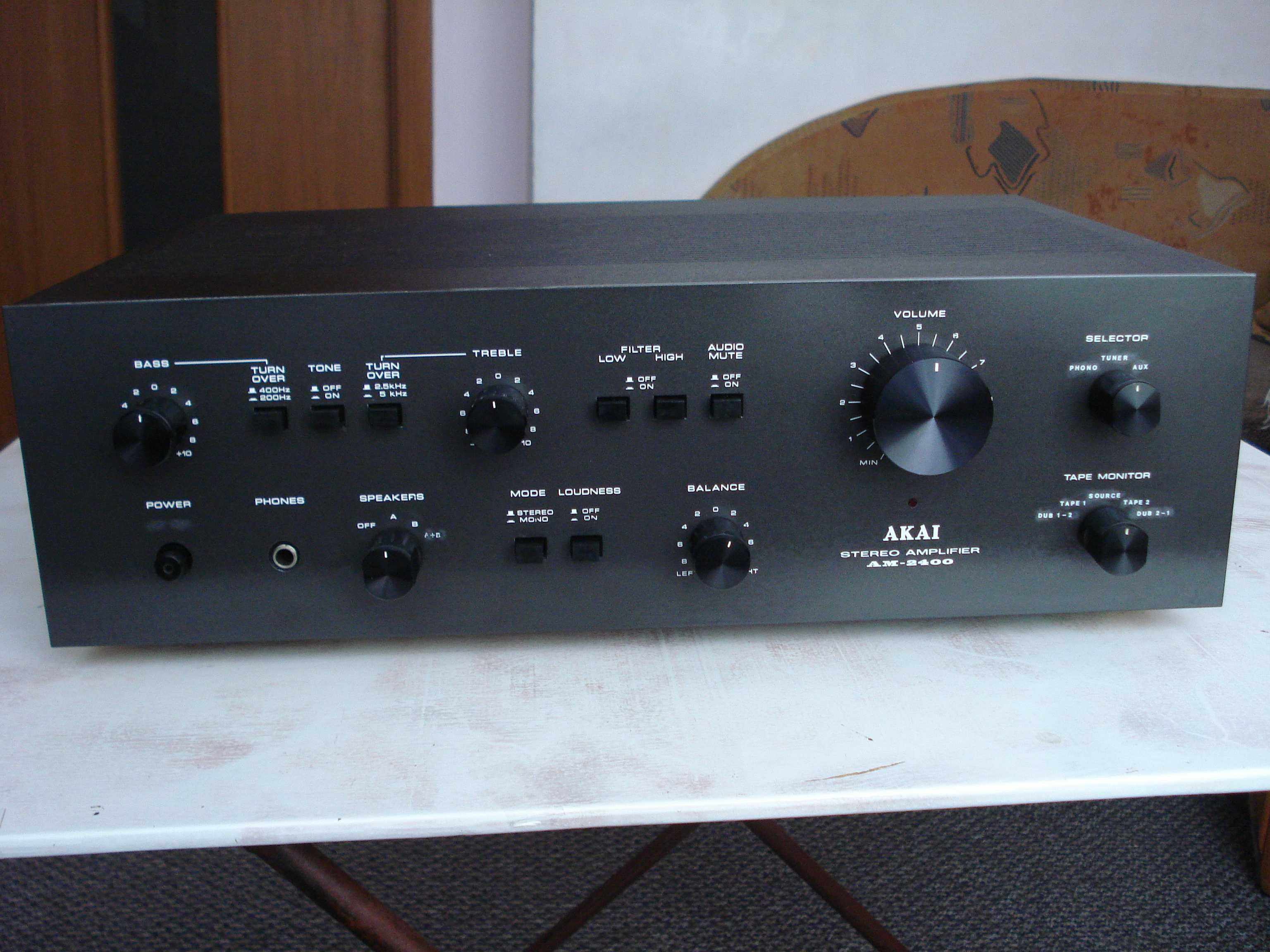 Підсилювач "AKAI" AM-2450, AM-2400, тюн. AТ-2450