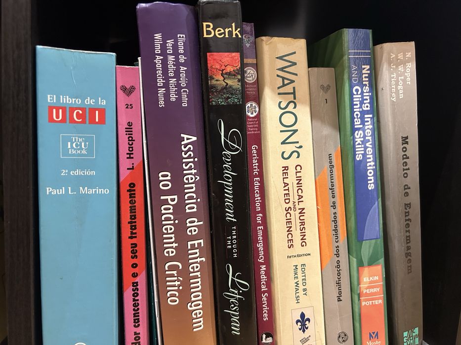 Livros de Enfermagem e de Medicina
