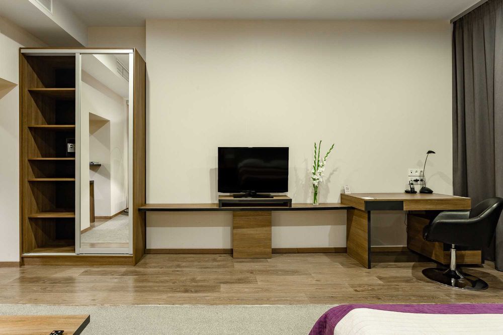 Стильна студія 55 м² у центрі Києва біля Майдану | Генератор | Укриття