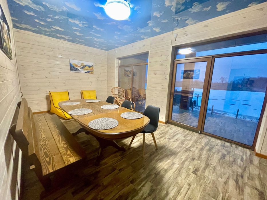 Лазня на дровах, власний берег