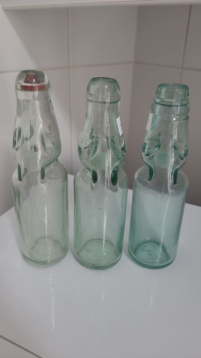 Garrafas antigas de laranjada Pirolito