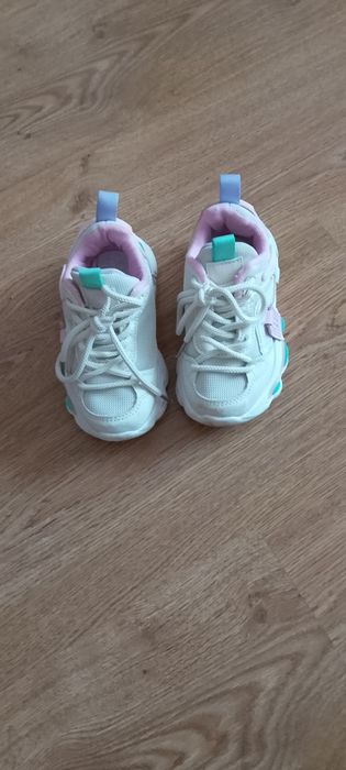 Кросівки для дівчинки