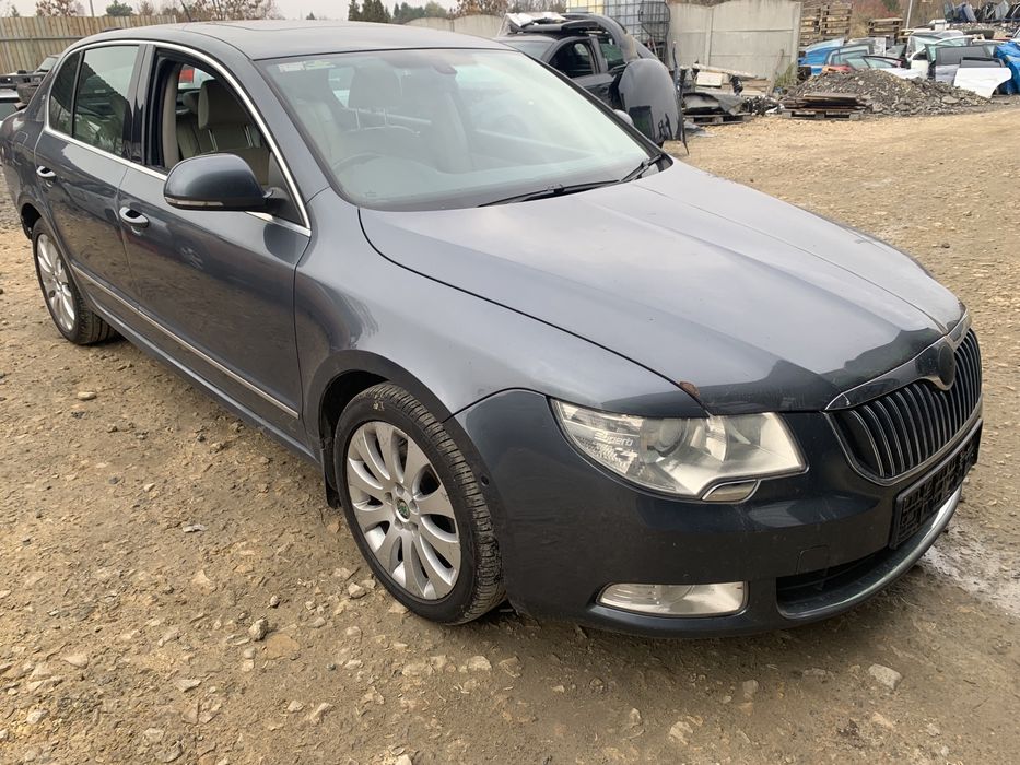 Skoda SuperB II 2 zderzak maska błotnik drzwi lampa Xenon koła silnik