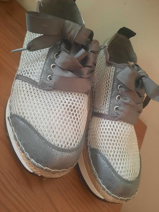 Tenis prateados n. 36