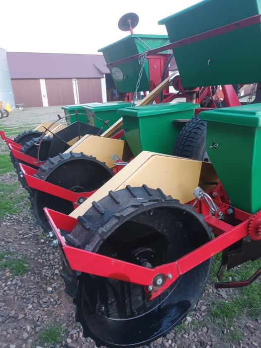 Siewnik Meprozet S100 4rzedowy do kukurydzy