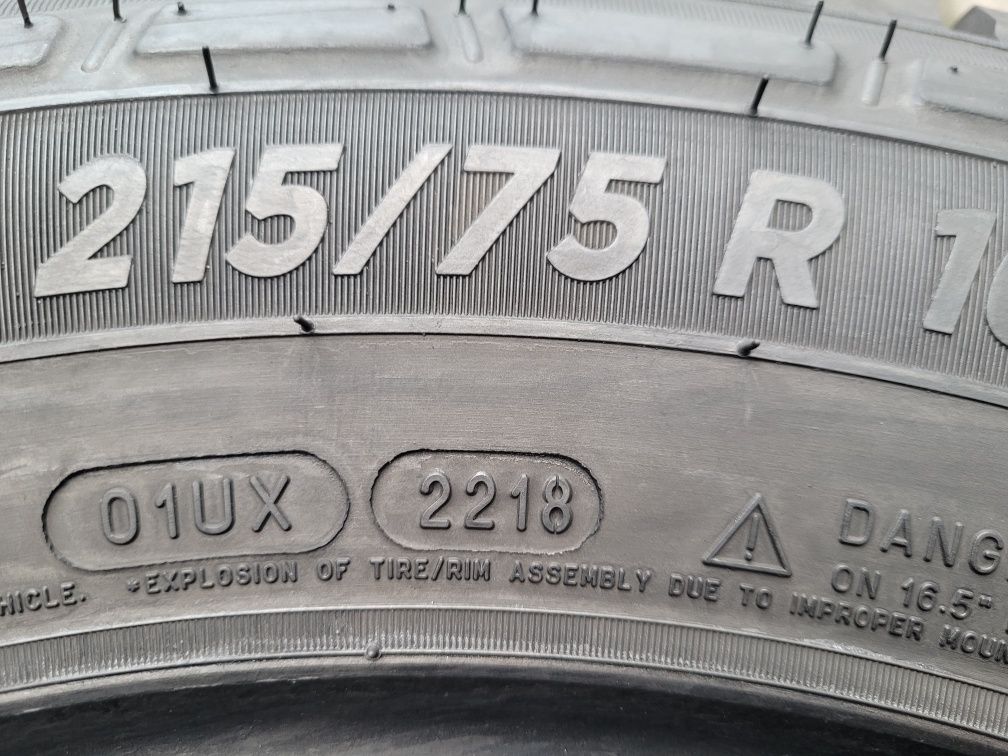 Michelin Agilis Crossclimate 215.75.16C 116/114R 1szt