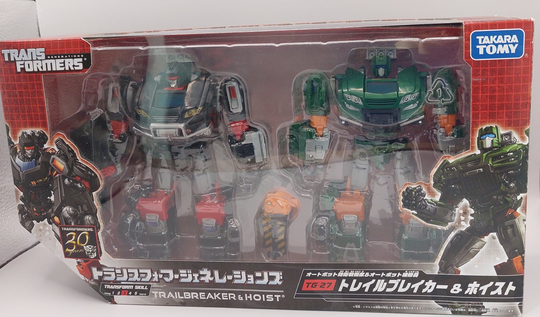 Transformers Takara Generations TG-27 IDW Trailbreaker i Hoist