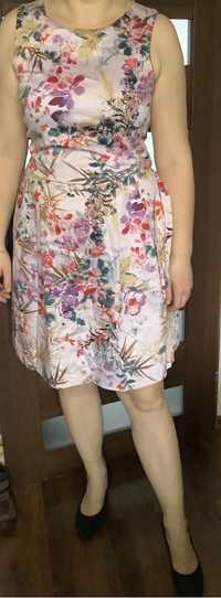 Sukienka w kwiaty midi rozkloszowana rozmiar 42/44 Esprit bawełniana