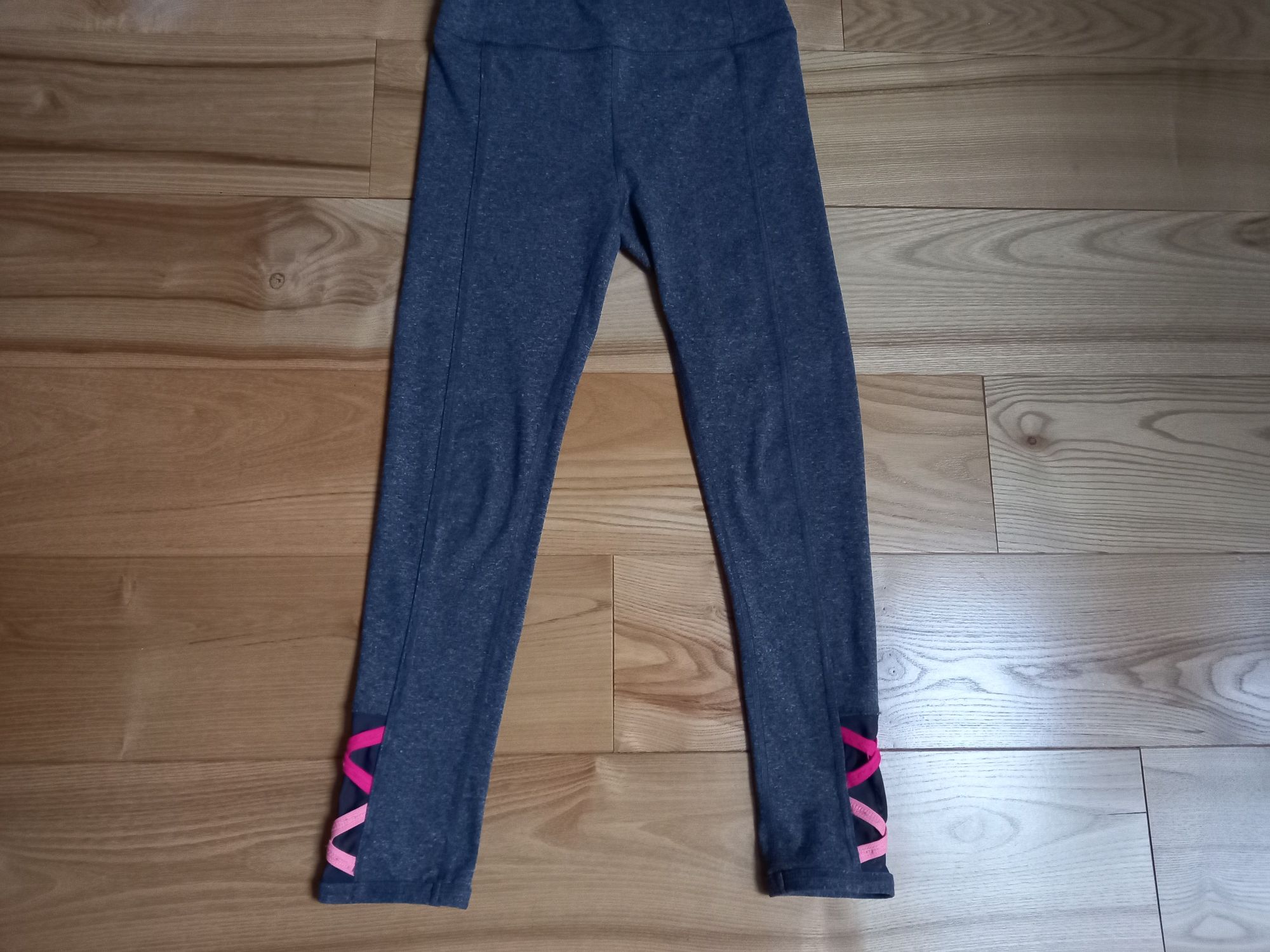 So legginsy termiczne treningowe dla dziewczynki 128 cm