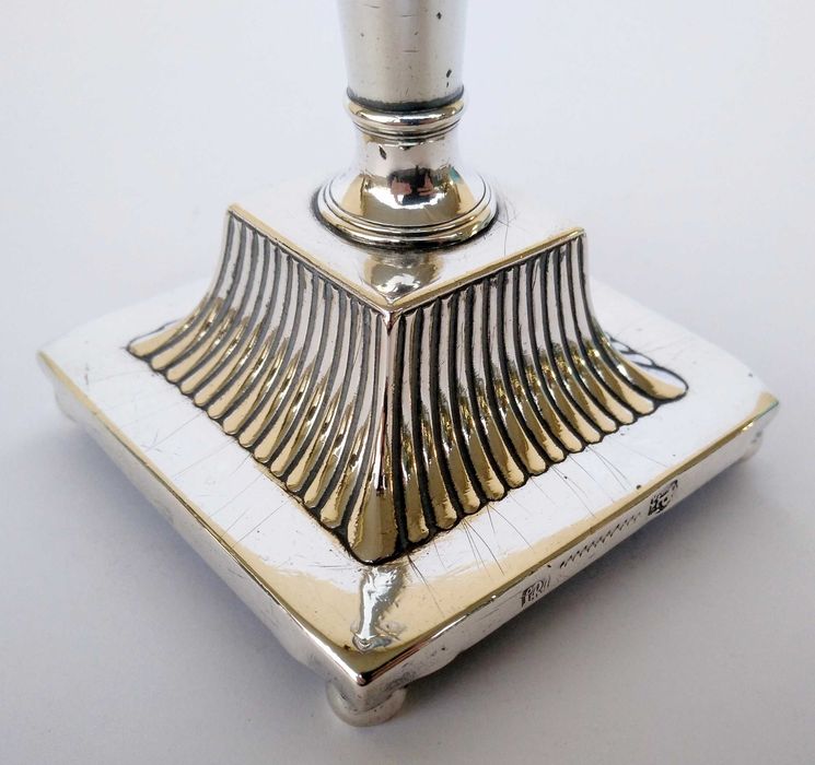 Antigo castiçal séc. XIX em prata Portuguesa