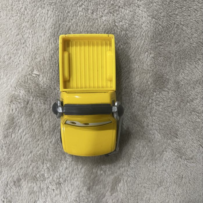 Колекційна машинка з мультфільму  «Тачки»  Джон Лассетер.